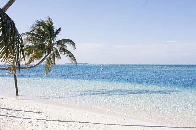 spiaggia-bianca-maldive