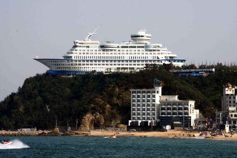 Sun-Cruise-Hotel-(2)