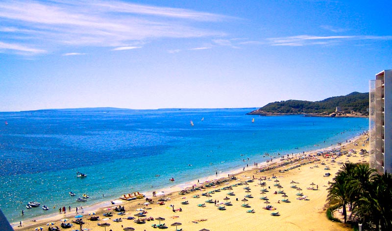 Playa-d'en-Bossa-Ibiza