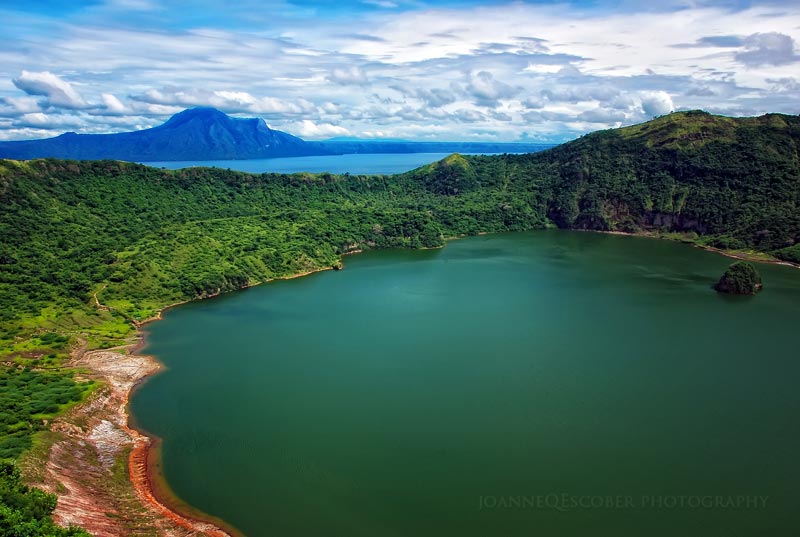 taal-crater-lake